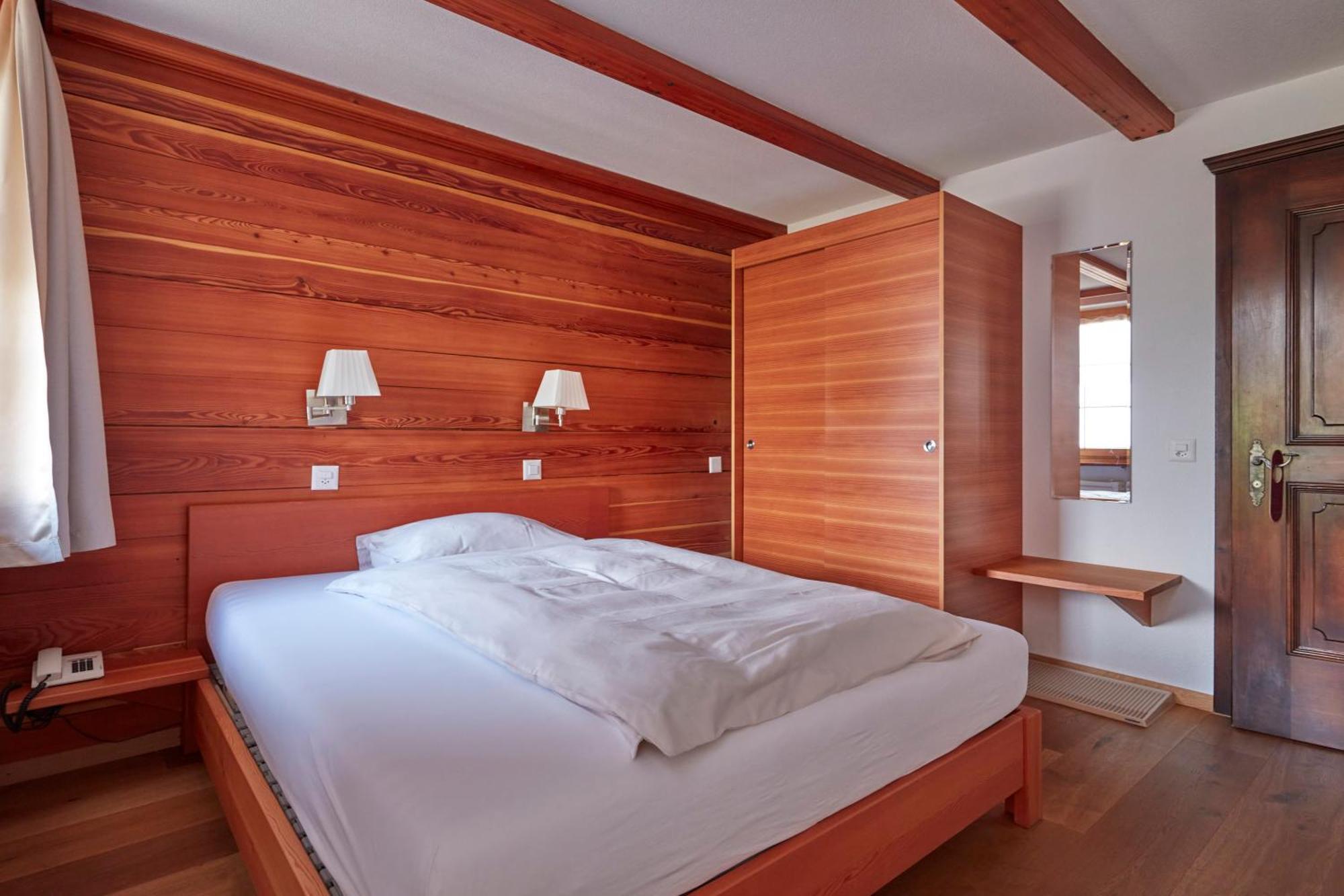 Hotel Alpenblick Zeneggen Eksteriør billede